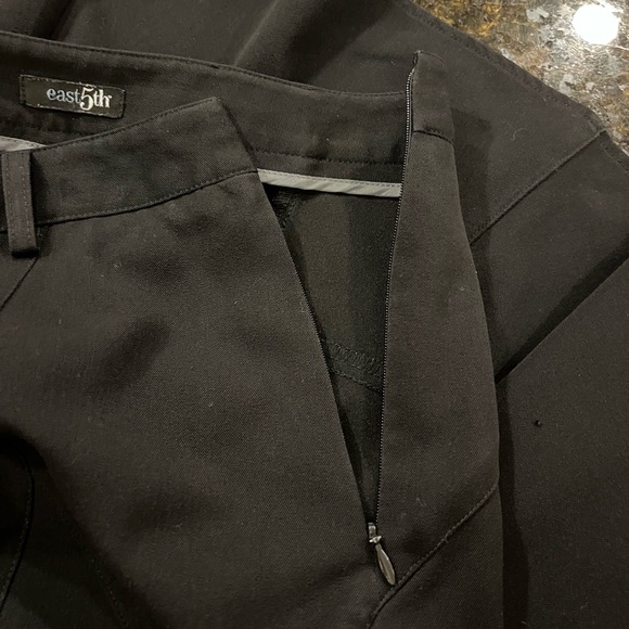 East 5th Black Skirt - Picture 13 of 14